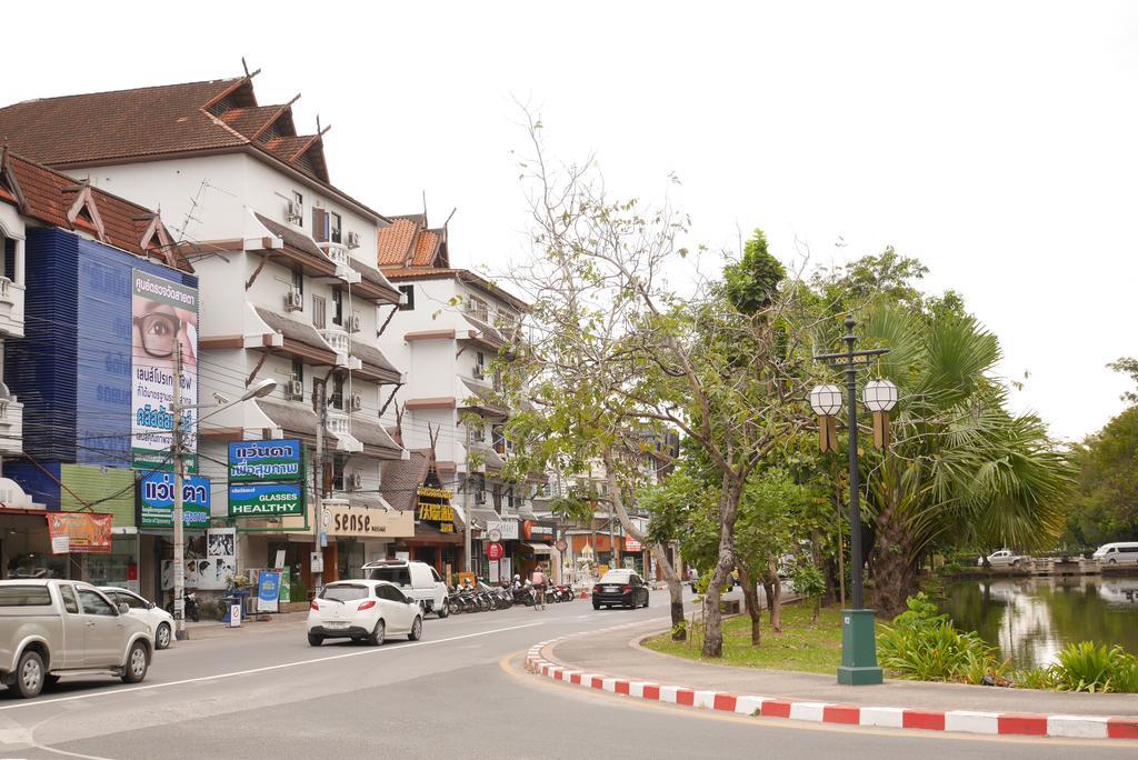 Fuengfa Place Hotel Chiang Mai Esterno foto